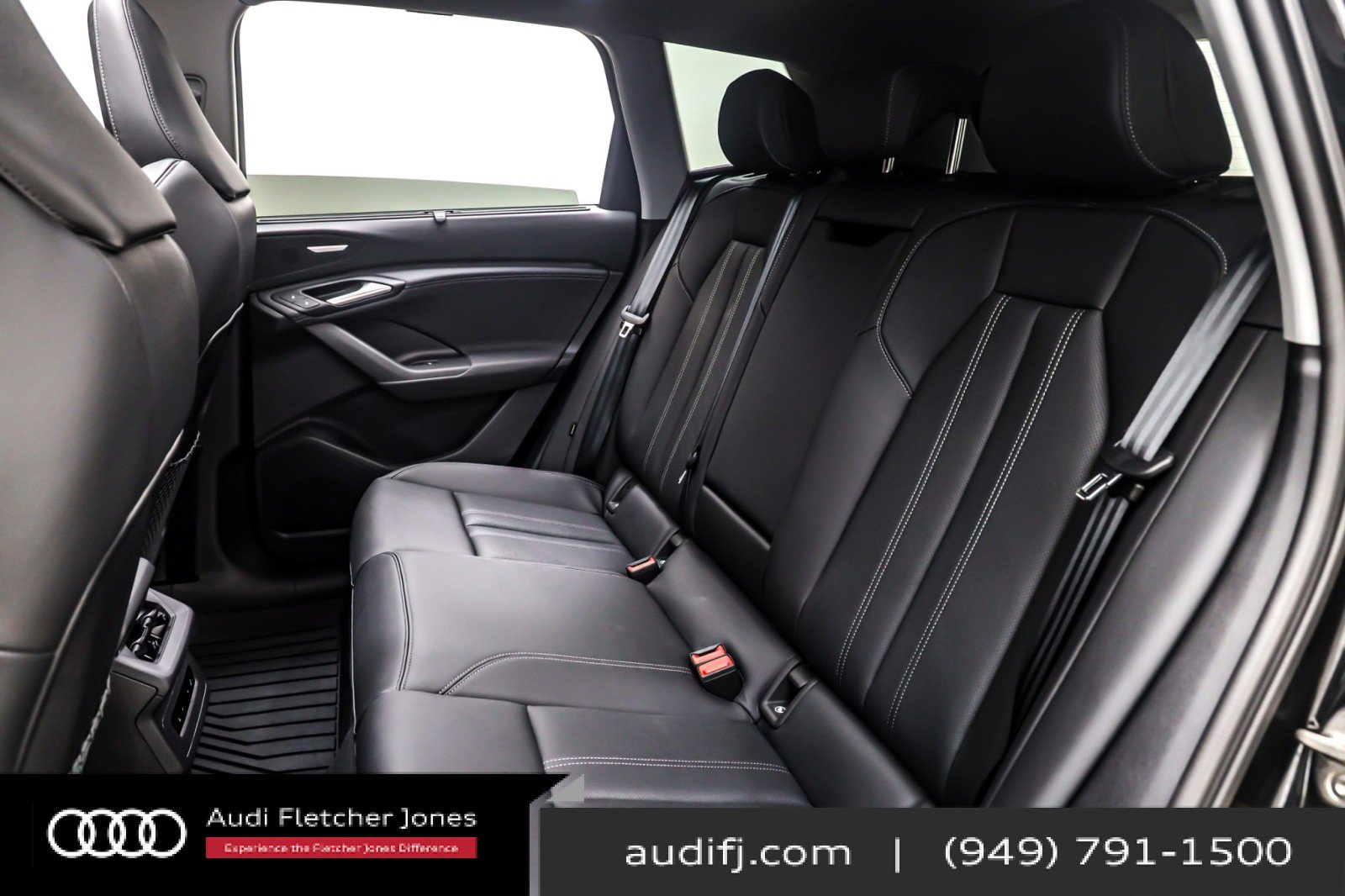 Used 2025 Audi Q6 e-tron Premium Plus w/ Premium Plus image 8