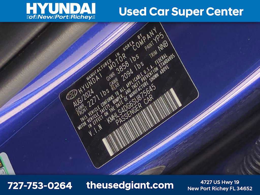 Used 2025 Hyundai Elantra SEL FWD image 33
