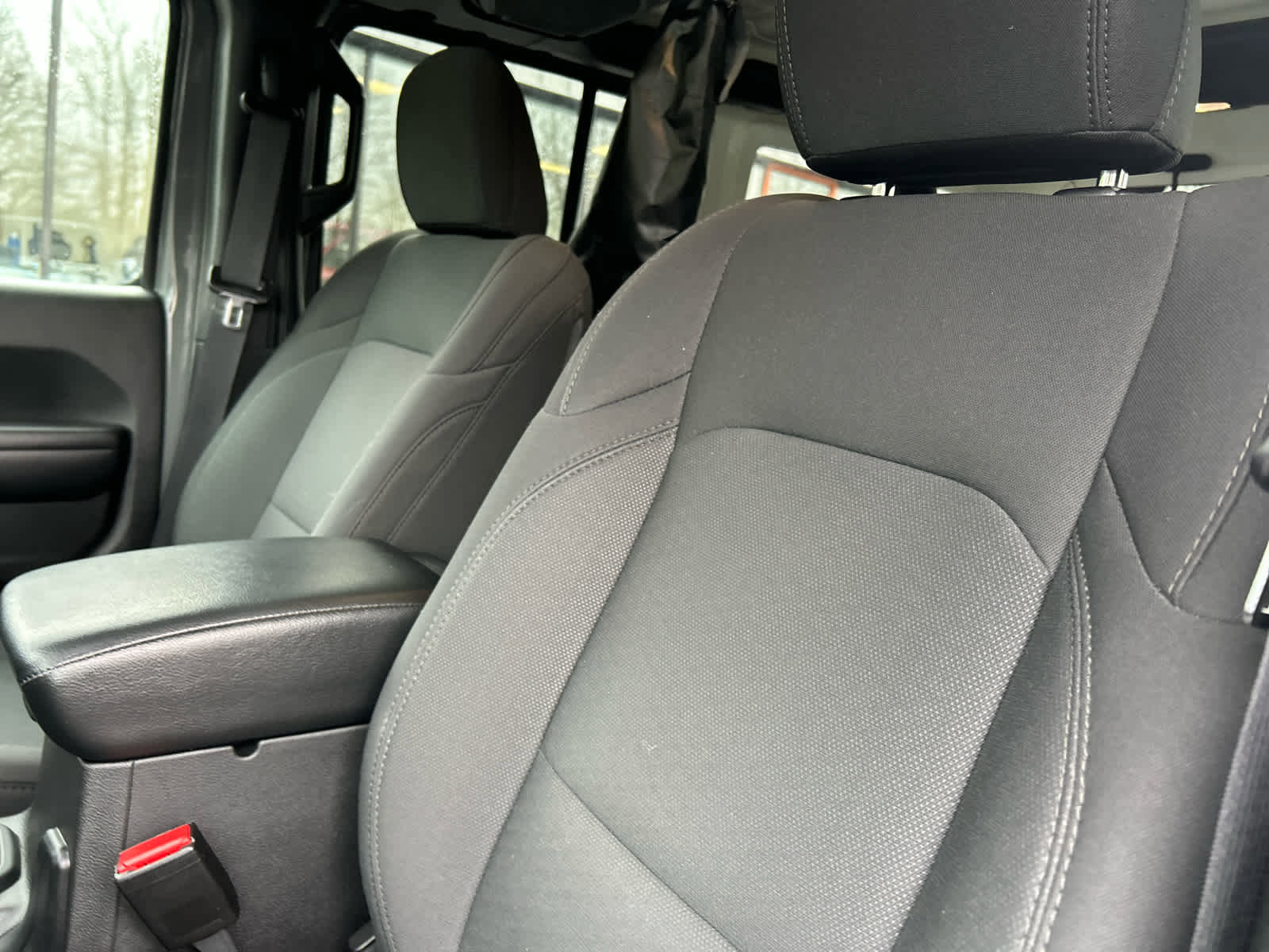 Used 2021 Jeep Wrangler Unlimited Sport image 38