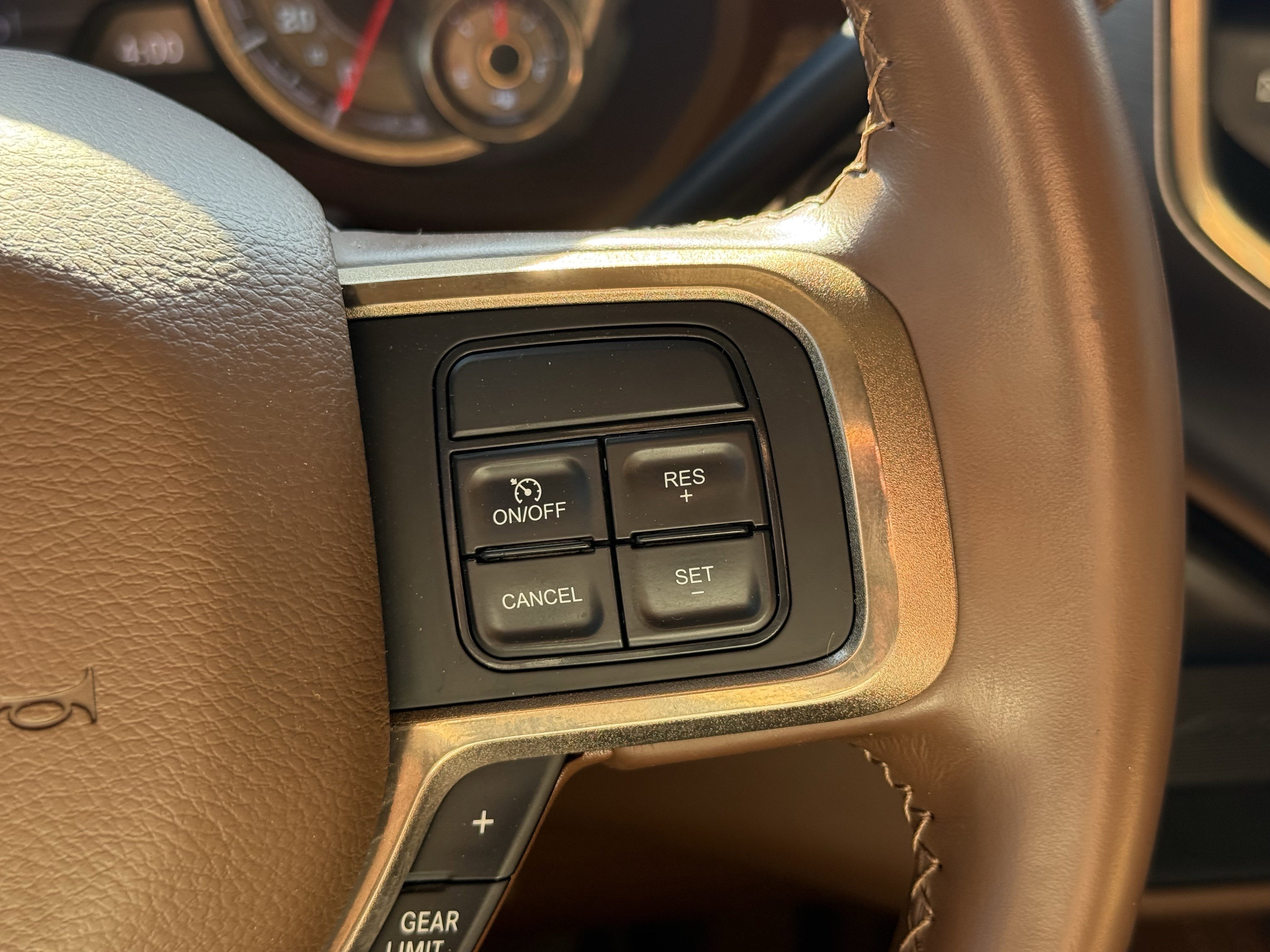 Used 2022 RAM 3500 Limited image 17