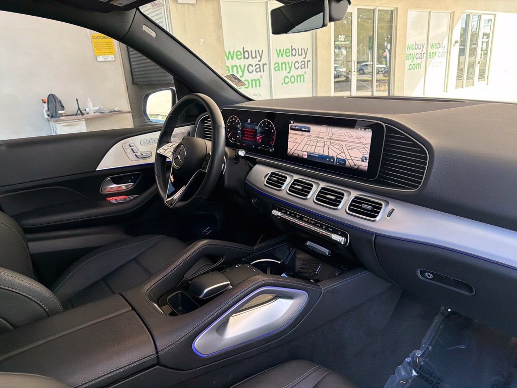 Used 2026 Mercedes-Benz GLE 350 4MATIC w/ Winter Package image 26