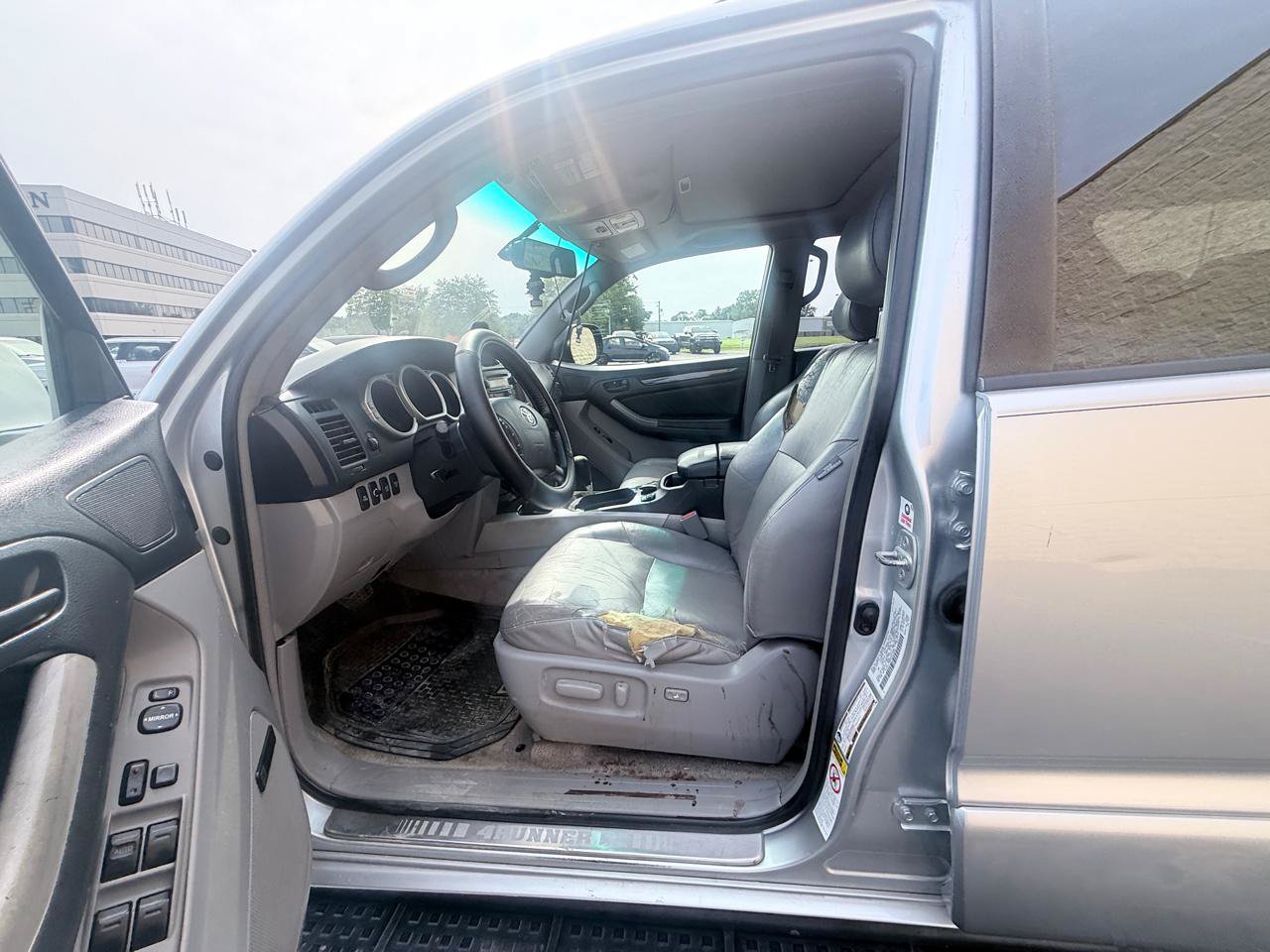 Used 2005 Toyota 4Runner Limited RWD image 9