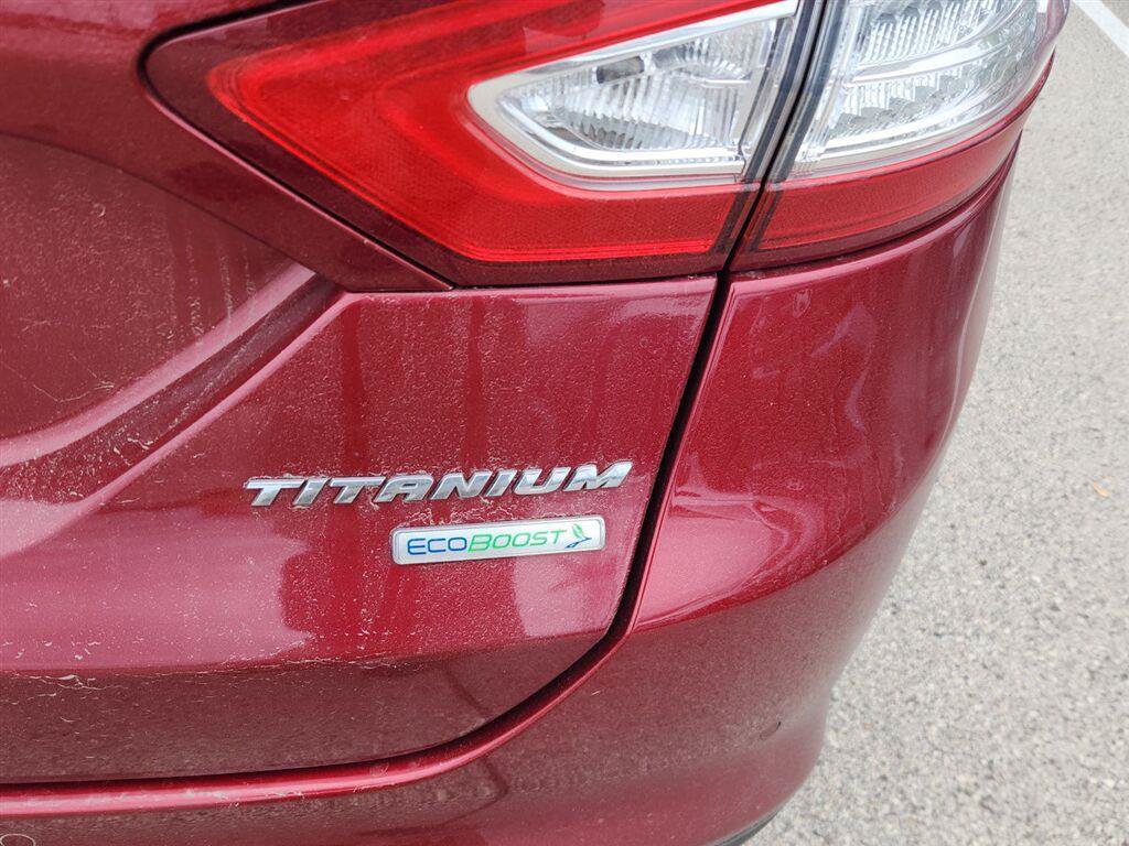 Used 2016 Ford Fusion Titanium FWD image 5