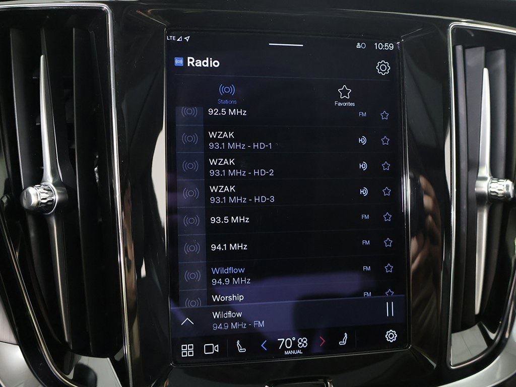 Used 2024 Volvo S60 B5 Core image 47