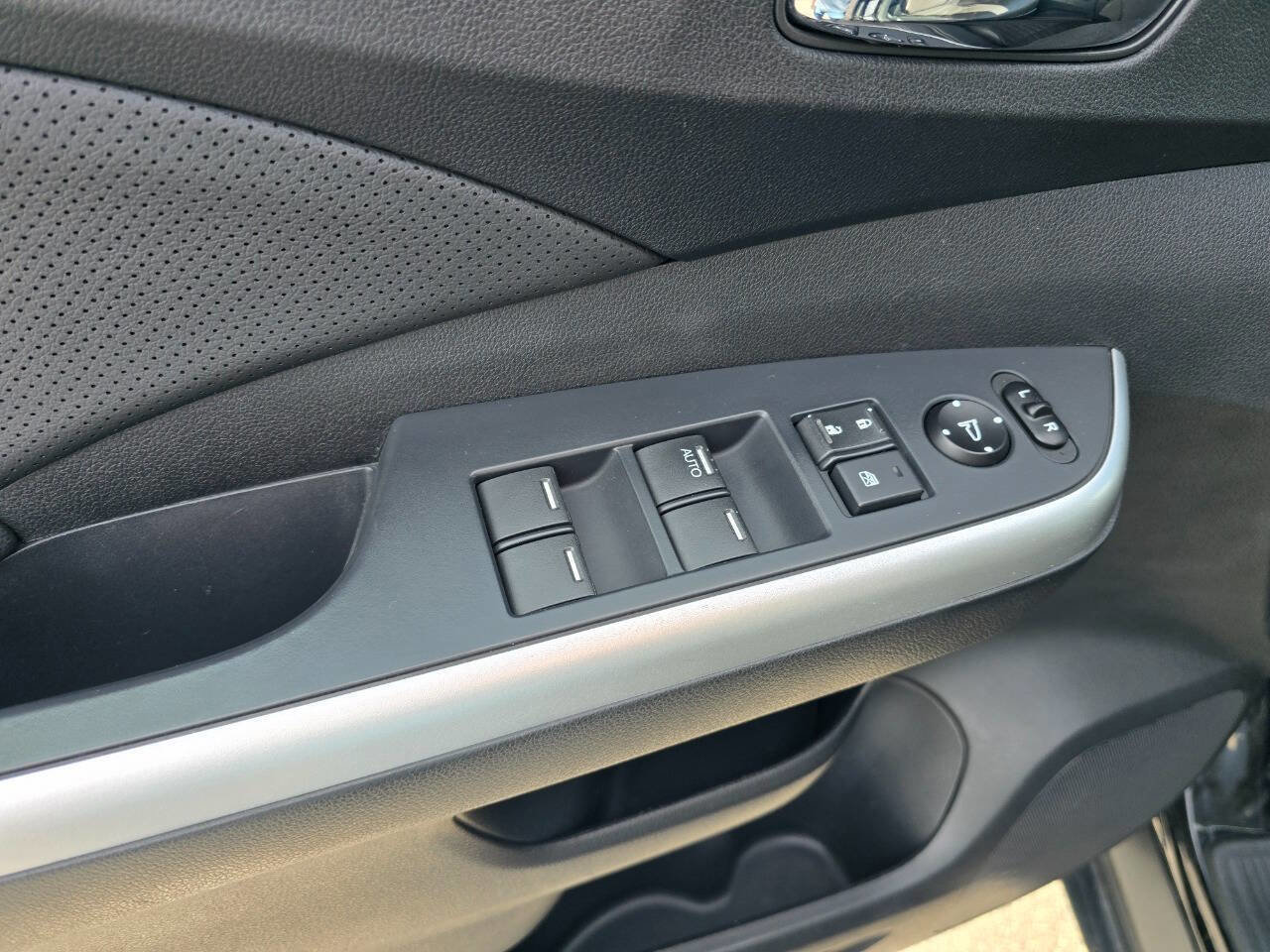 Used 2016 Honda CR-V EX-L image 12