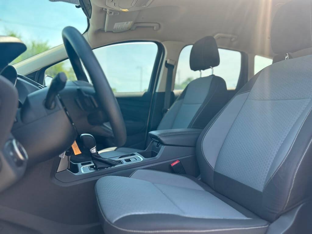 Used 2017 Ford Escape SE FWD image 11