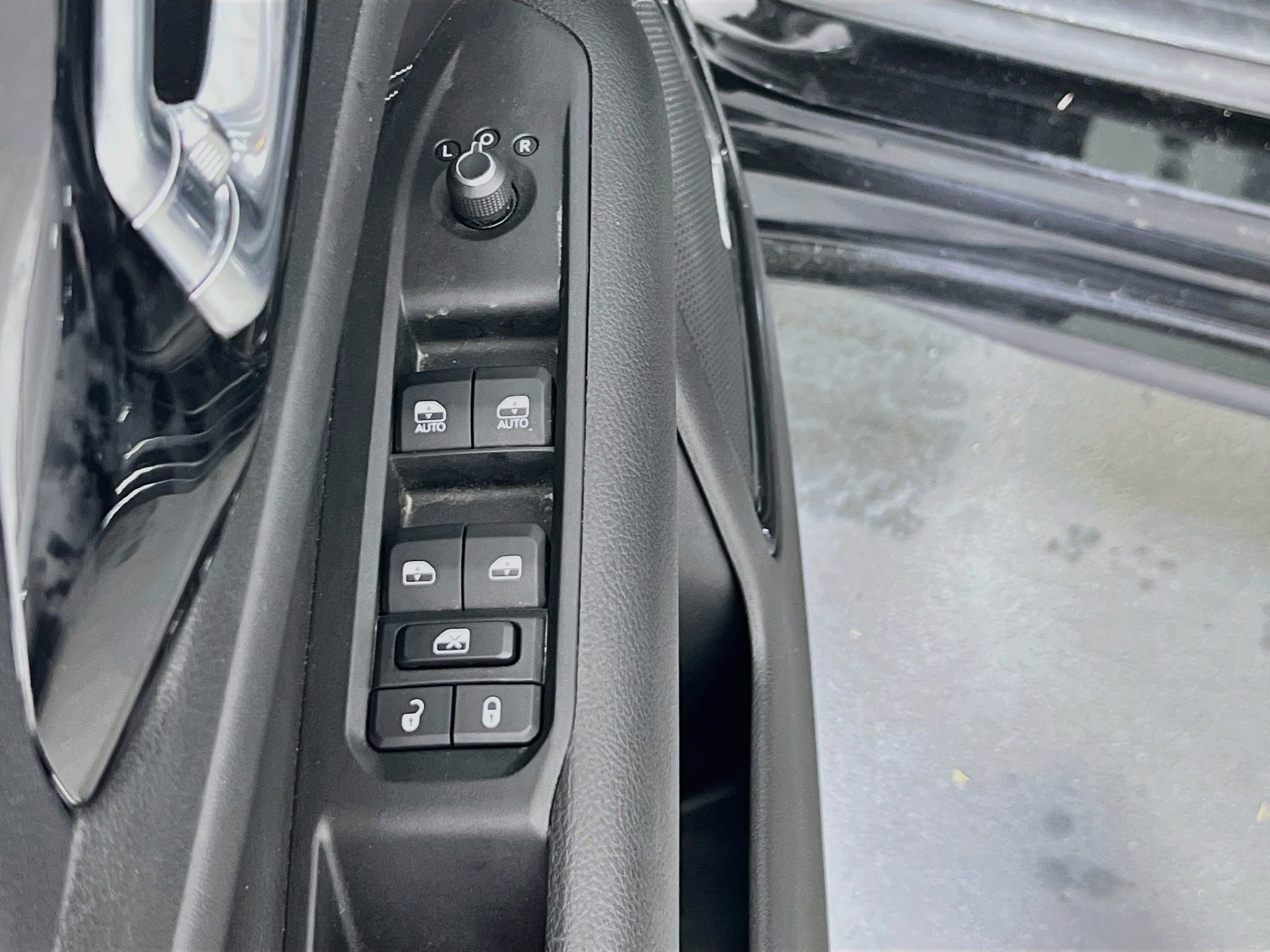 Used 2022 Jeep Compass High Altitude AWD/4WD image 17