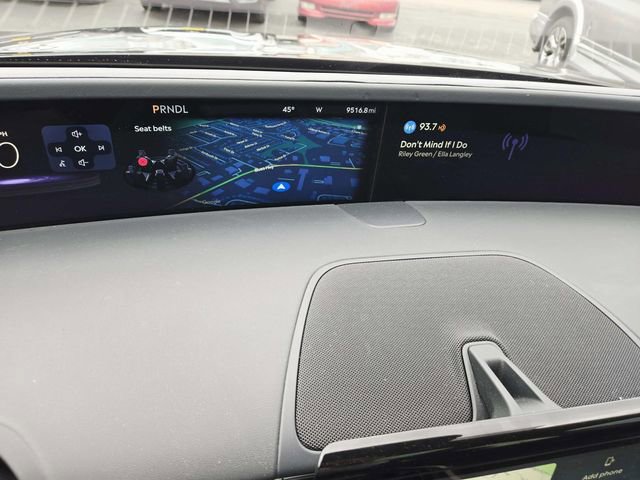 Used 2025 Lincoln Nautilus Premier w/ Equipment Group 102A image 8