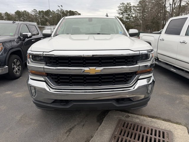 Used 2018 Chevrolet Silverado 1500 LT w/ LT Eassist Package image 2