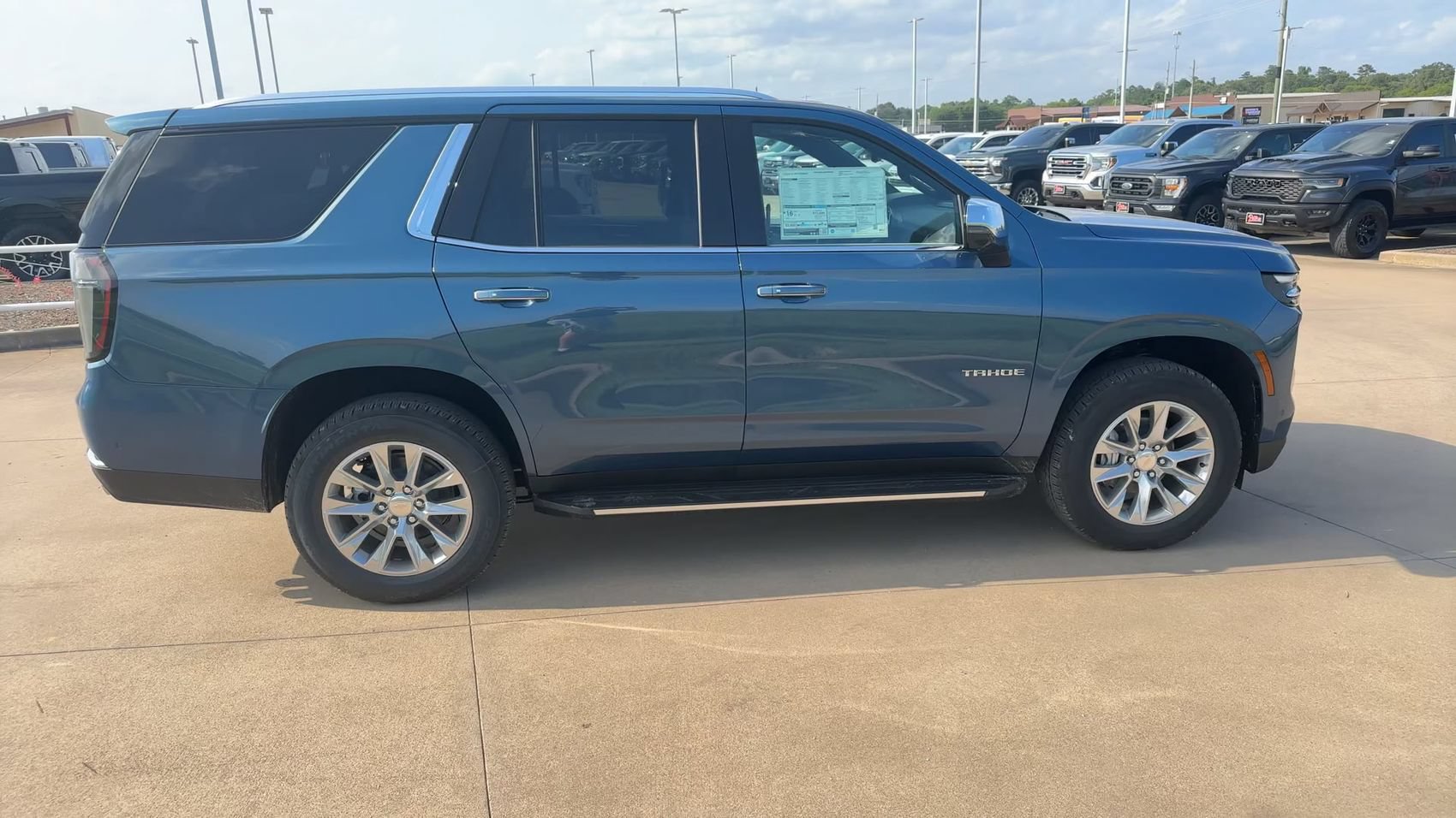 New 2026 Chevrolet Tahoe Premier AWD/4WD image 2