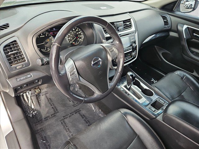Used 2018 Nissan Altima 2.5 SL FWD image 11