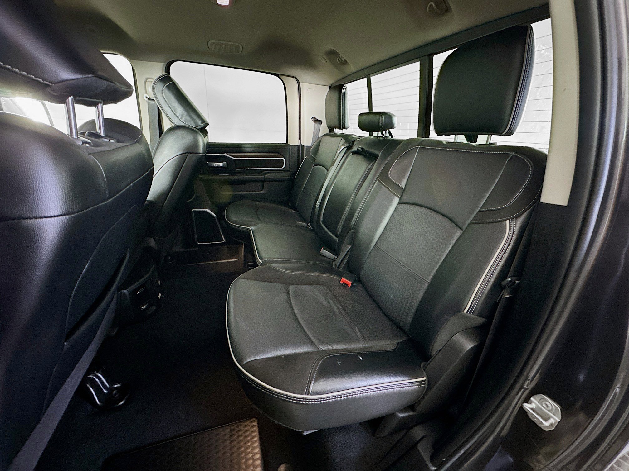 Used 2024 RAM 2500 Laramie image 27