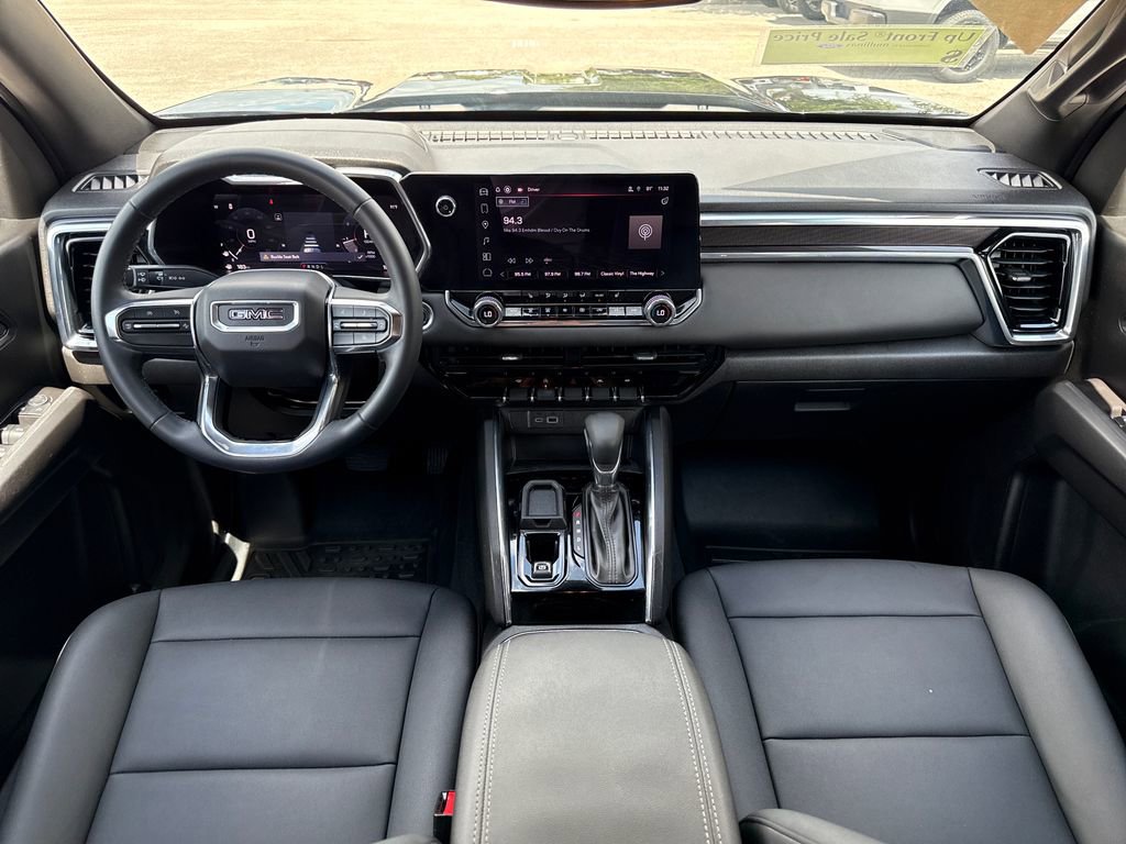 Used 2024 GMC Canyon Elevation w/ Elevation Premium Package RWD image 5