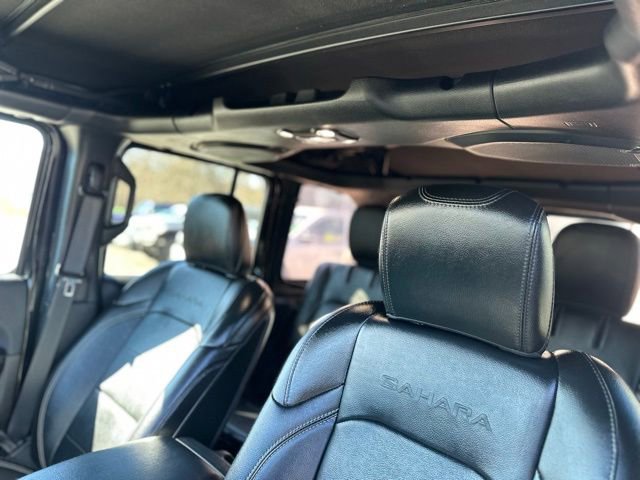 Used 2022 Jeep Wrangler Unlimited Sahara image 13