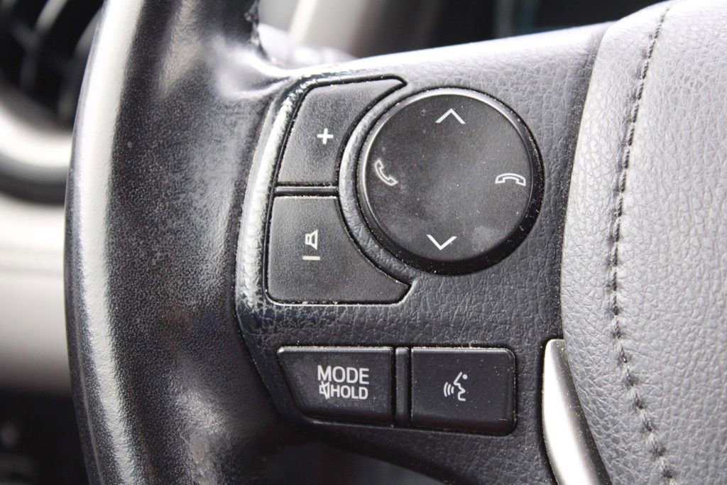 Used 2017 Toyota RAV4 XLE image 30