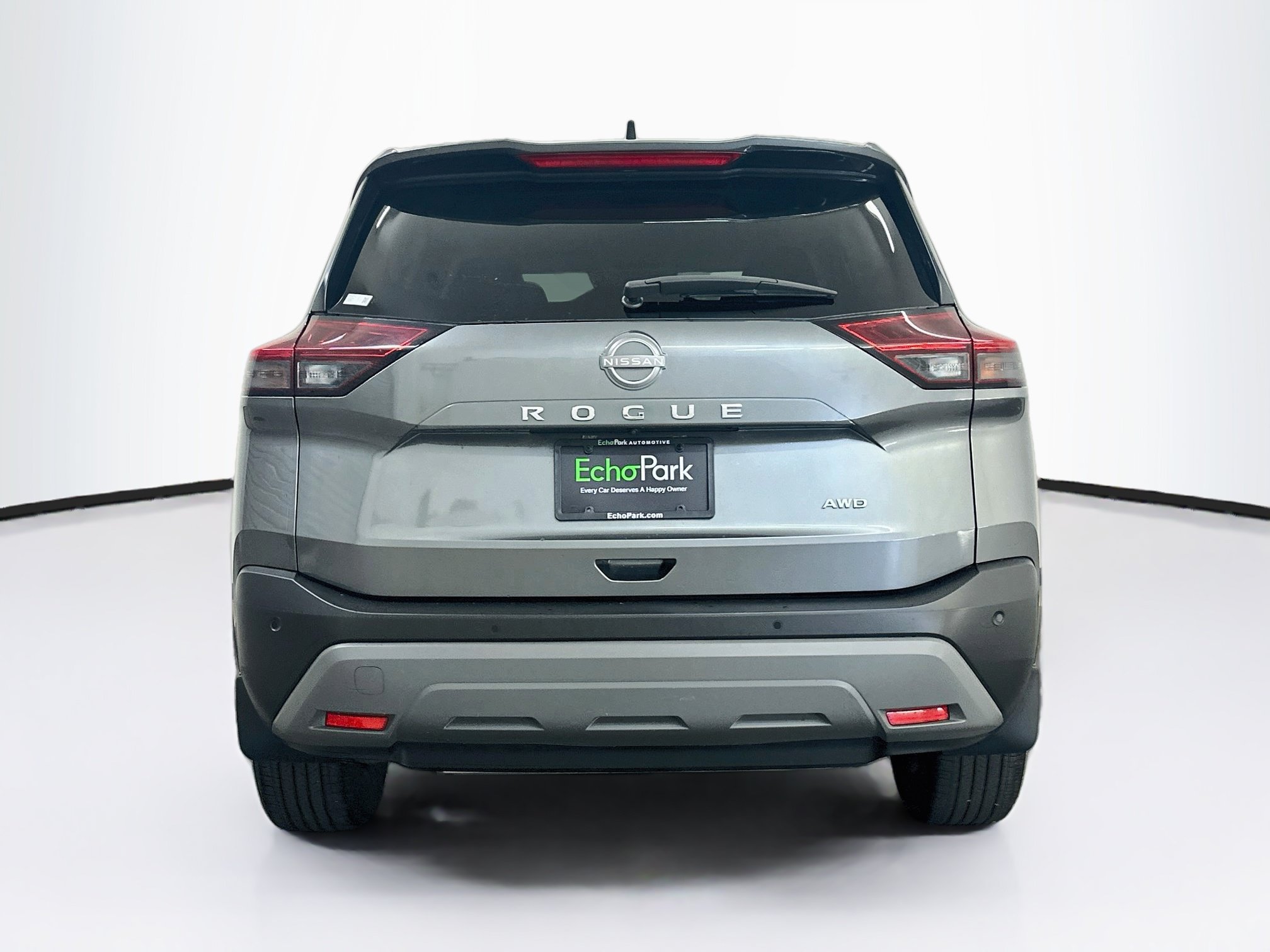 Used 2023 Nissan Rogue S AWD/4WD image 7