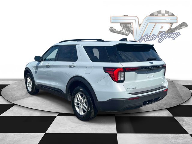 Used 2026 Ford Explorer Active AWD/4WD image 8