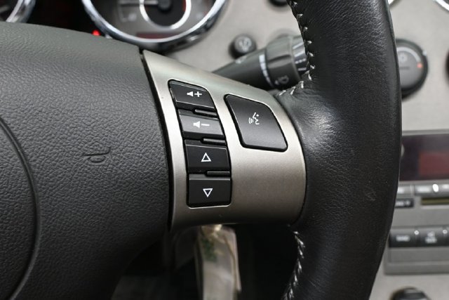 Used 2008 Pontiac Solstice GXP w/ Premium Package RWD image 21