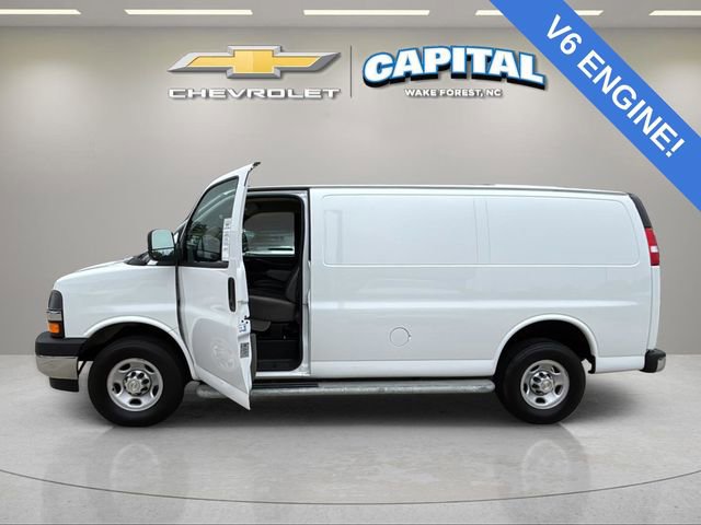 Used 2024 Chevrolet Express 2500 w/ Driver Convenience Package RWD image 3