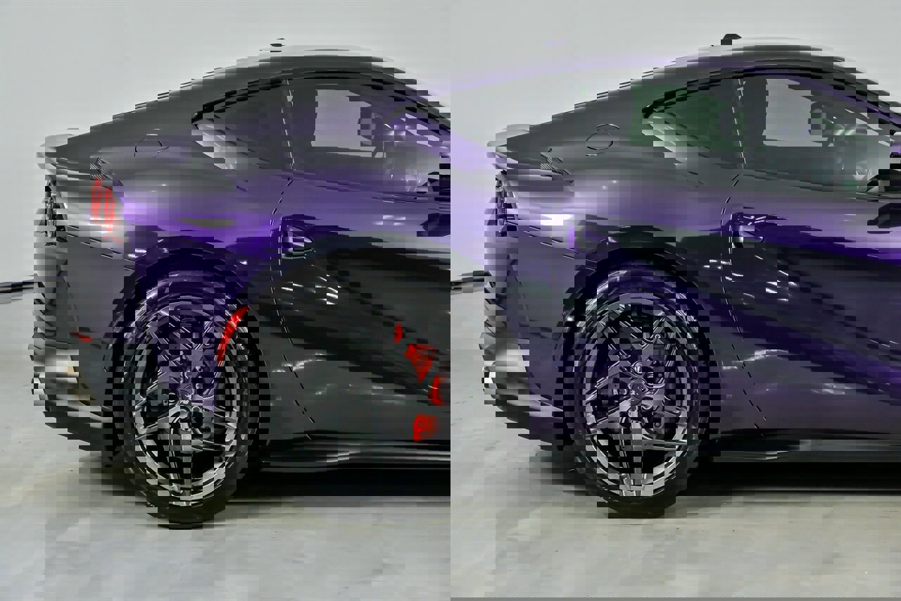 Used 2019 Ferrari 812 Superfast image 13