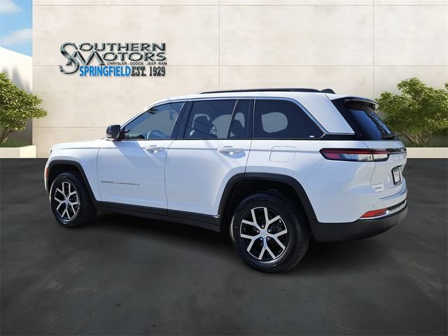 Used 2025 Jeep Grand Cherokee Limited AWD/4WD image 3