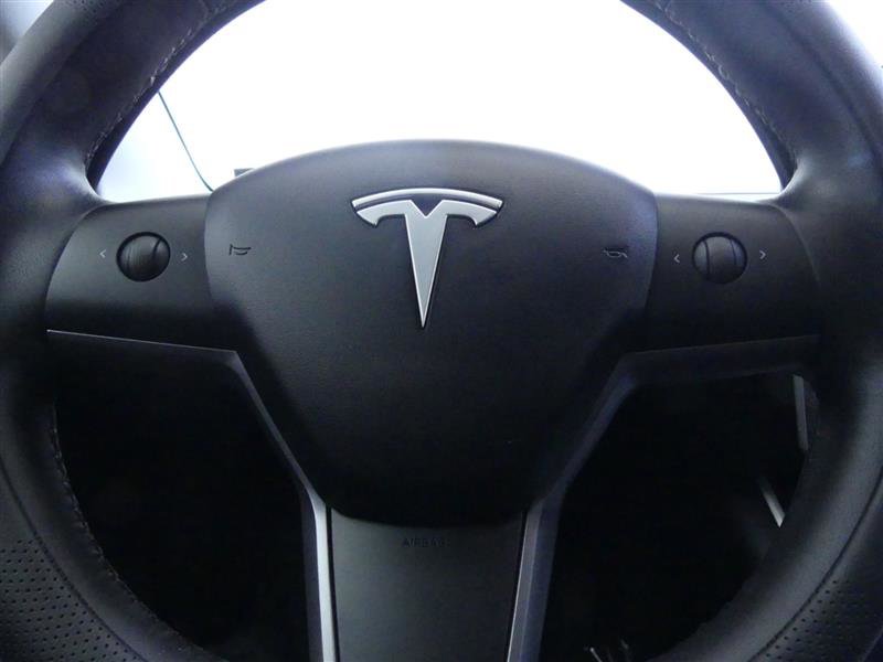 Used 2019 Tesla Model 3 Standard Range Plus image 19