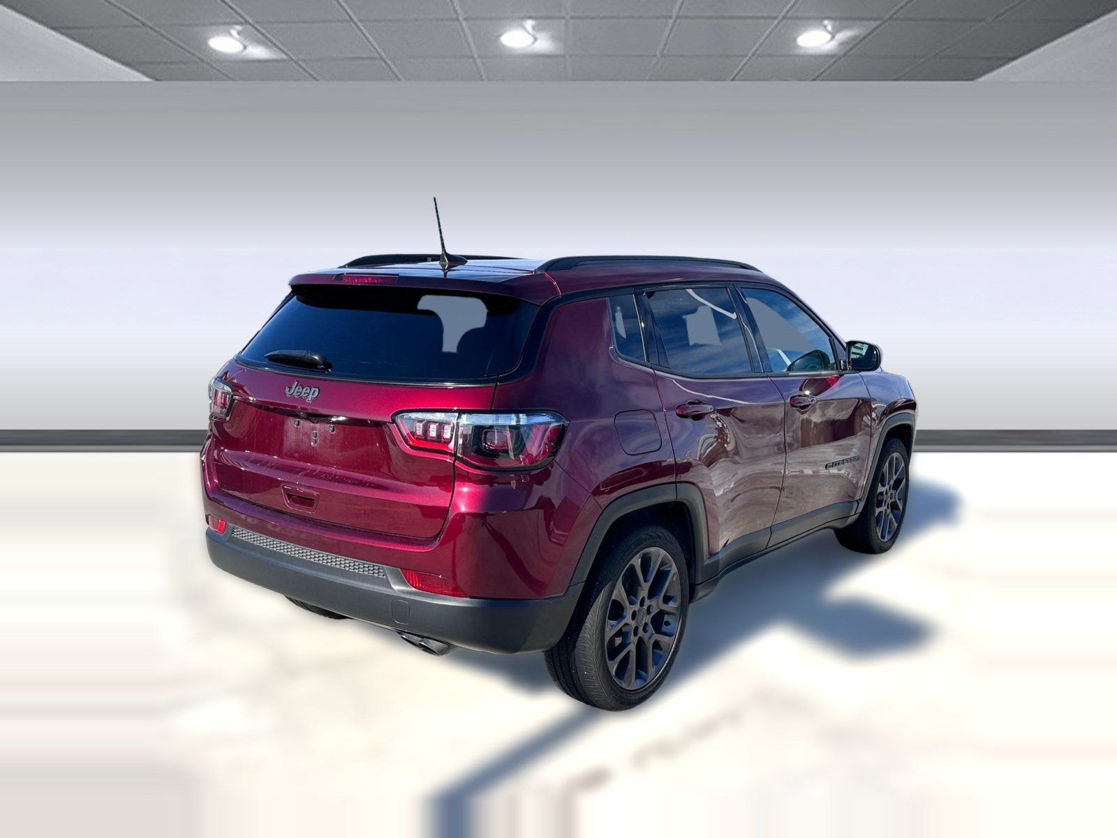 Used 2021 Jeep Compass Latitude w/ Sun and Sound Group image 8