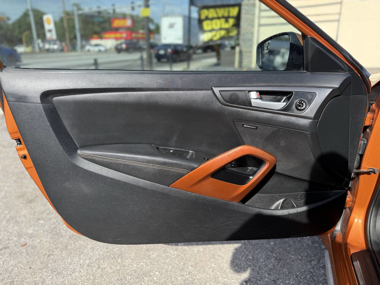 Used 2016 Hyundai Veloster Turbo FWD image 11
