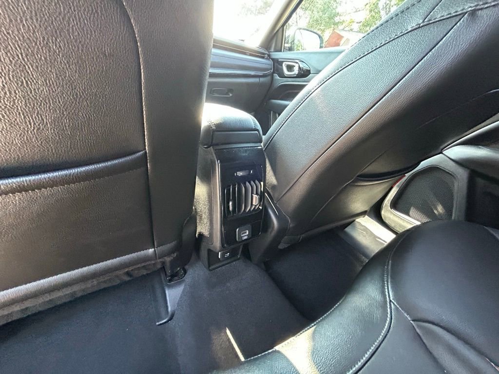 Used 2024 Jeep Compass Trailhawk image 19