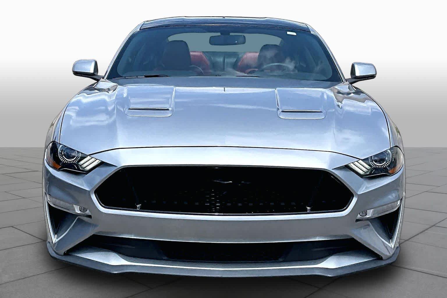 Used 2020 Ford Mustang GT Premium w/ Equipment Group 401A RWD image 4