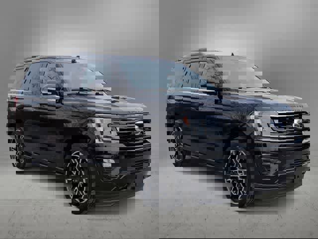 Used 2021 Ford Expedition Limited image 2