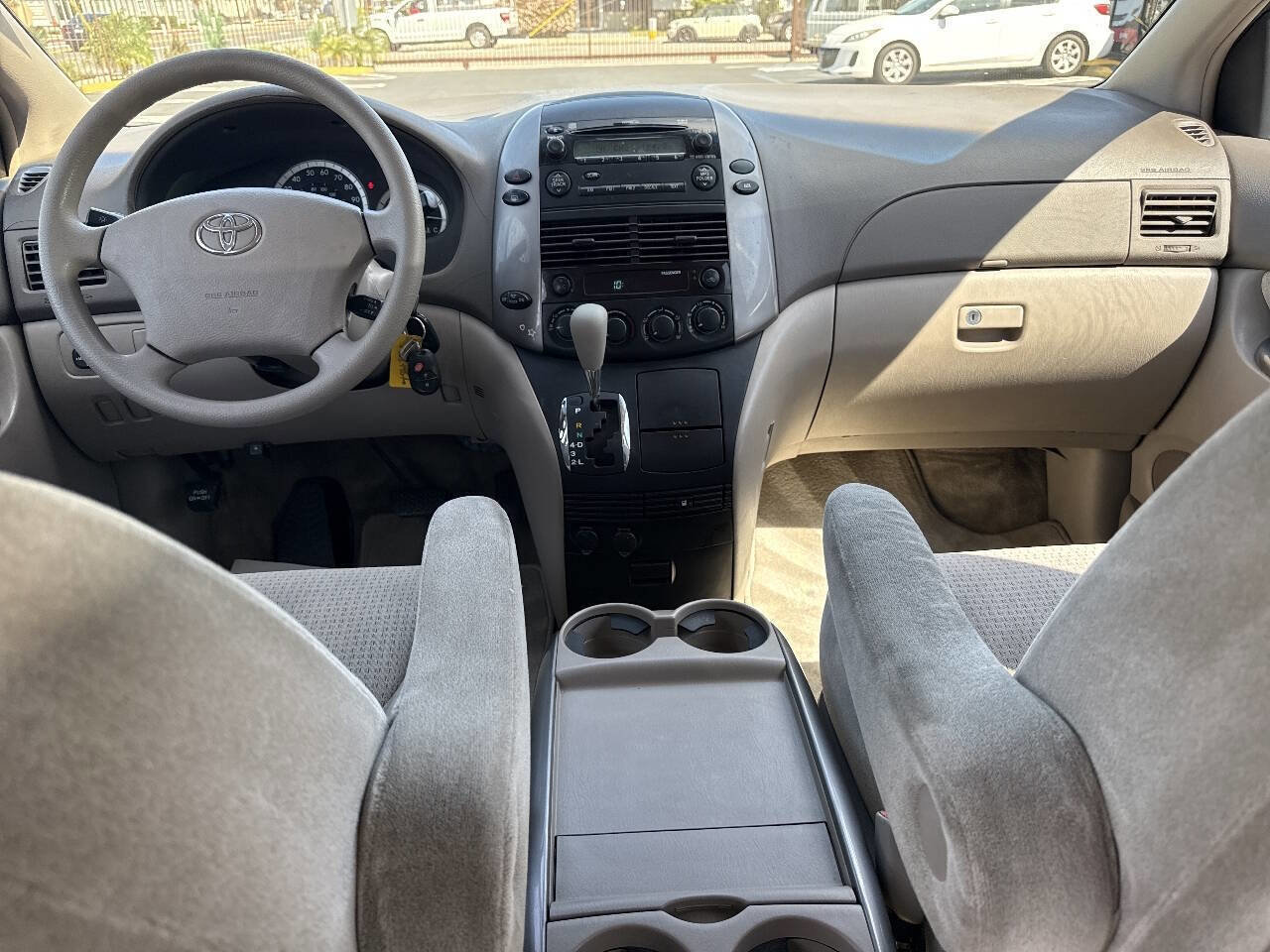 Used 2006 Toyota Sienna CE FWD image 22