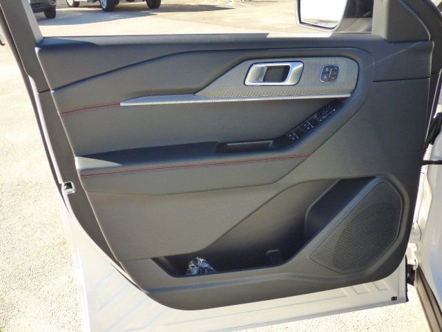 New 2026 Ford Explorer ST image 24