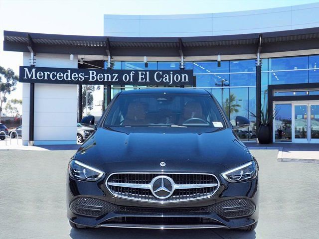 Used 2025 Mercedes-Benz C 300 4MATIC Sedan image 2