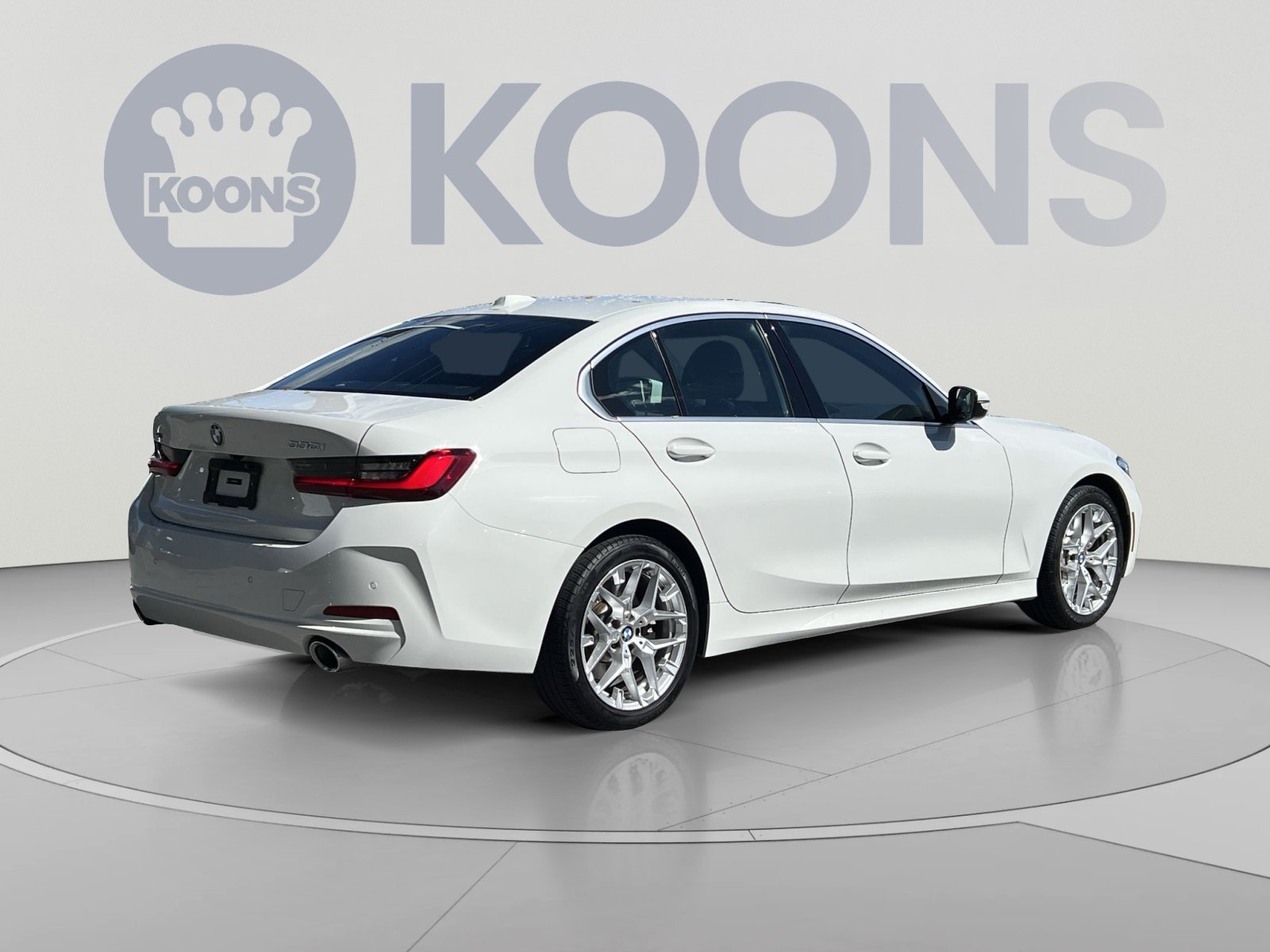 Used 2025 BMW 330i xDrive Sedan AWD/4WD image 11