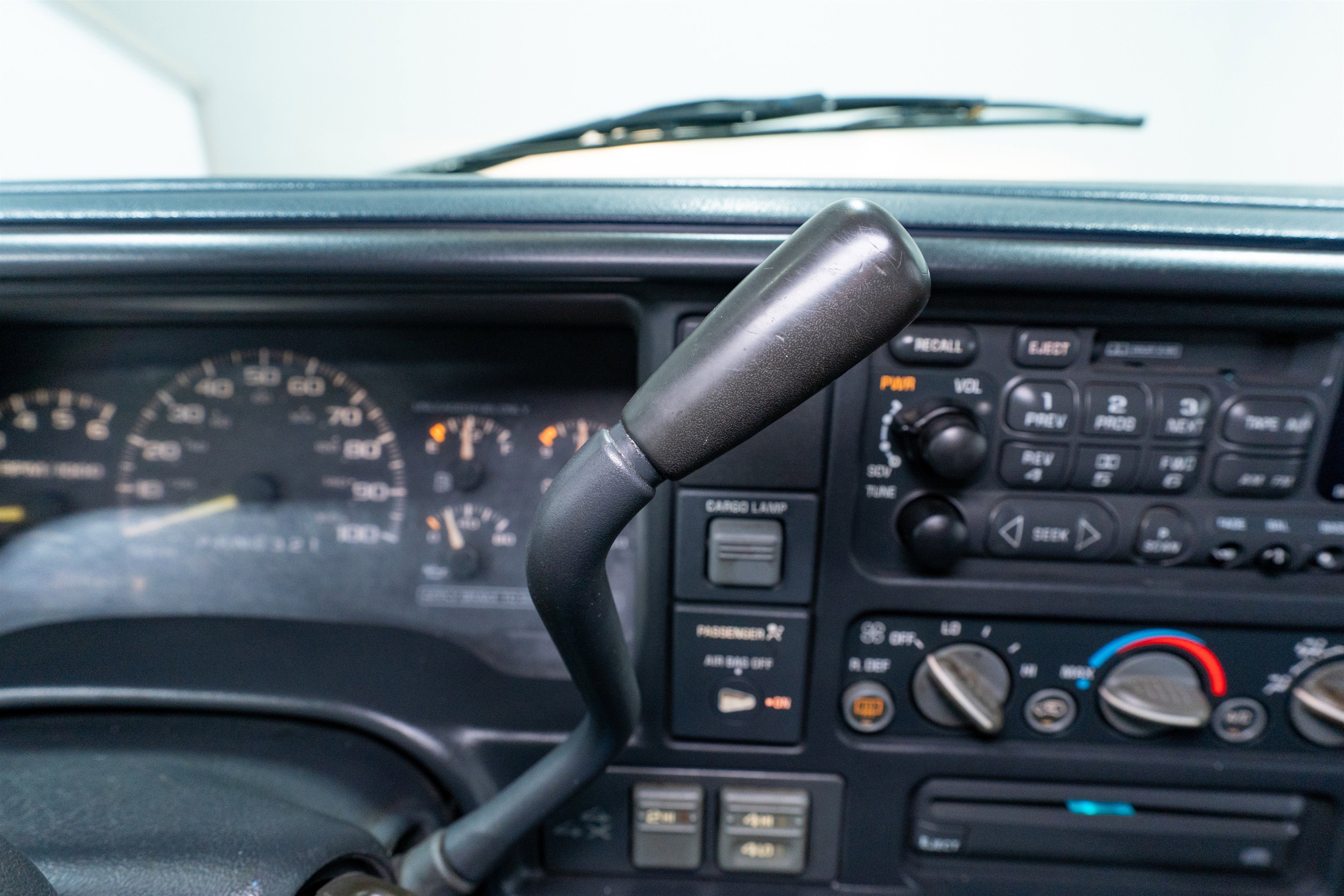 Used 1997 Chevrolet Silverado 1500 4x4 Extended Cab w/ Preferred Equipment Group 2 image 22