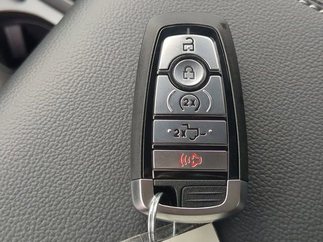 New 2026 Ford F250 XLT w/ XLT Premium Package image 29