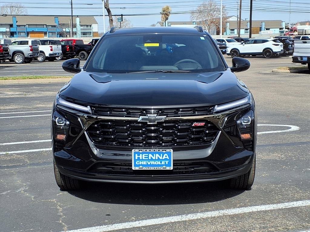 New 2026 Chevrolet Trax RS image 2