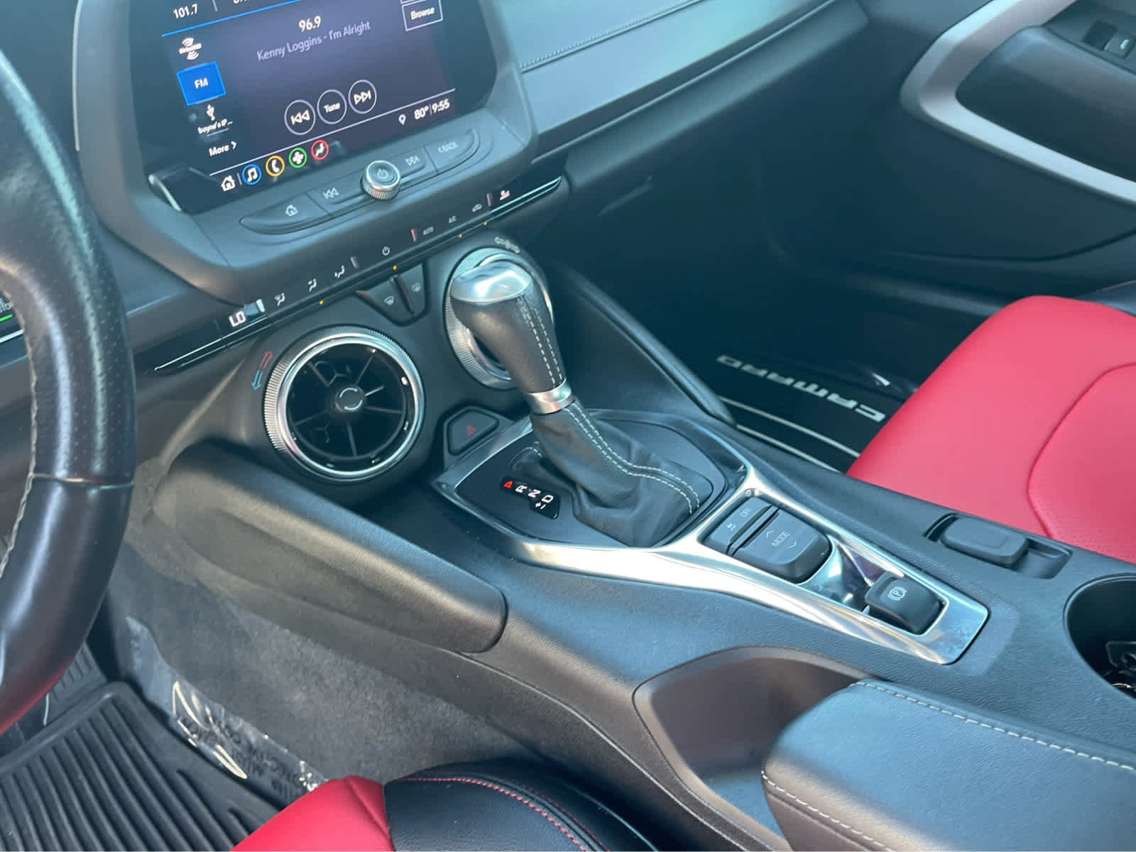 Used 2019 Chevrolet Camaro SS w/ Black Appearance Package RWD image 17