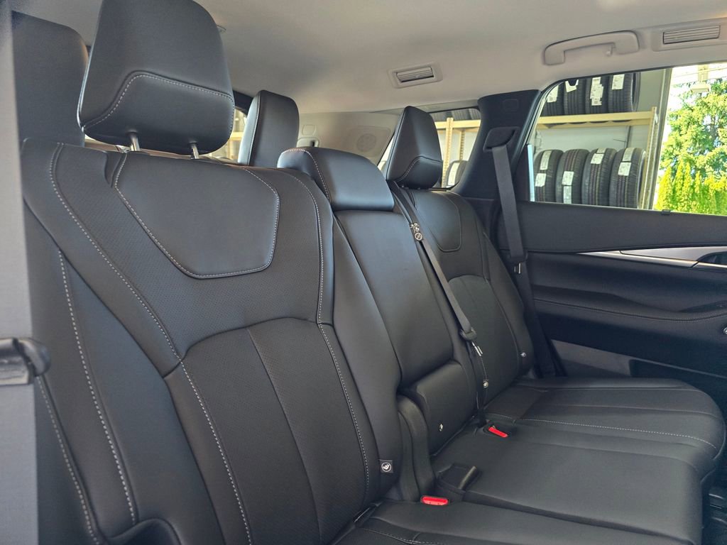 New 2026 INFINITI QX60 Luxe w/ Cargo Package image 27