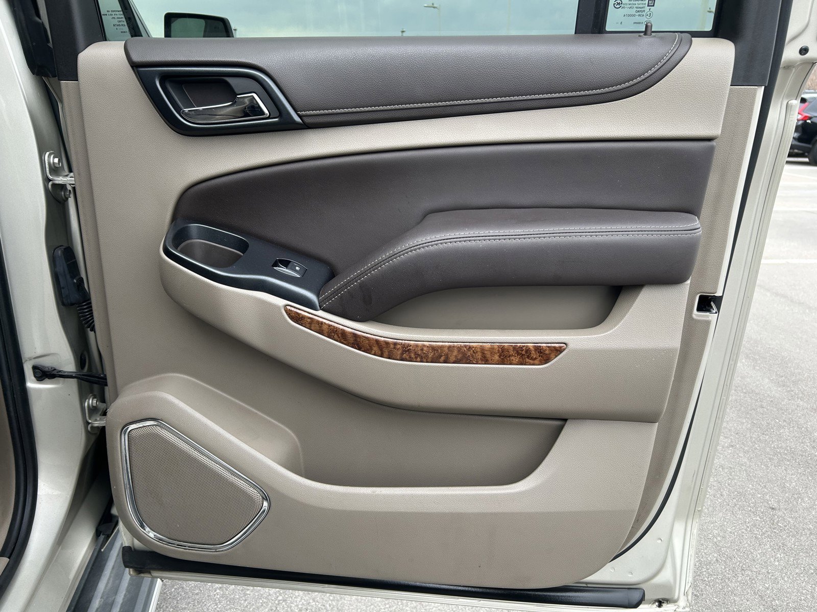 Used 2015 Chevrolet Suburban LTZ w/ Max Trailering Package image 17