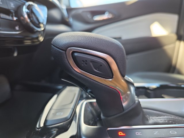 Used 2026 Chevrolet Trax LT w/ LT Convenience Package FWD image 25