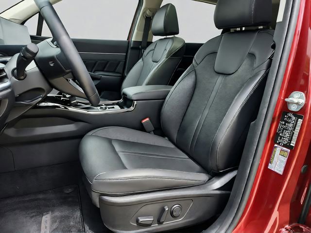 Certified 2025 Kia Sorento SX AWD/4WD image 10