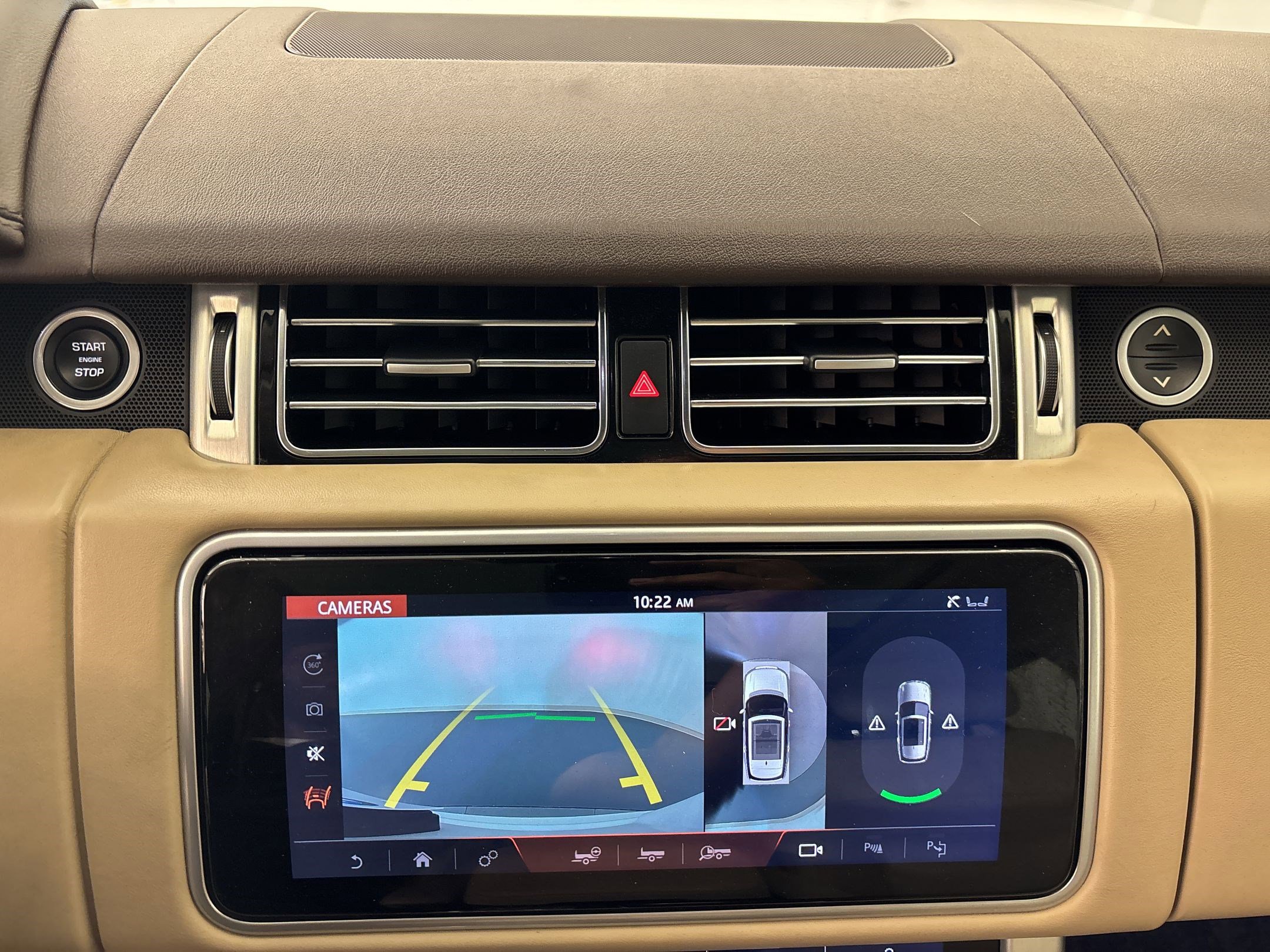 Used 2020 Land Rover Range Rover HSE AWD/4WD image 23