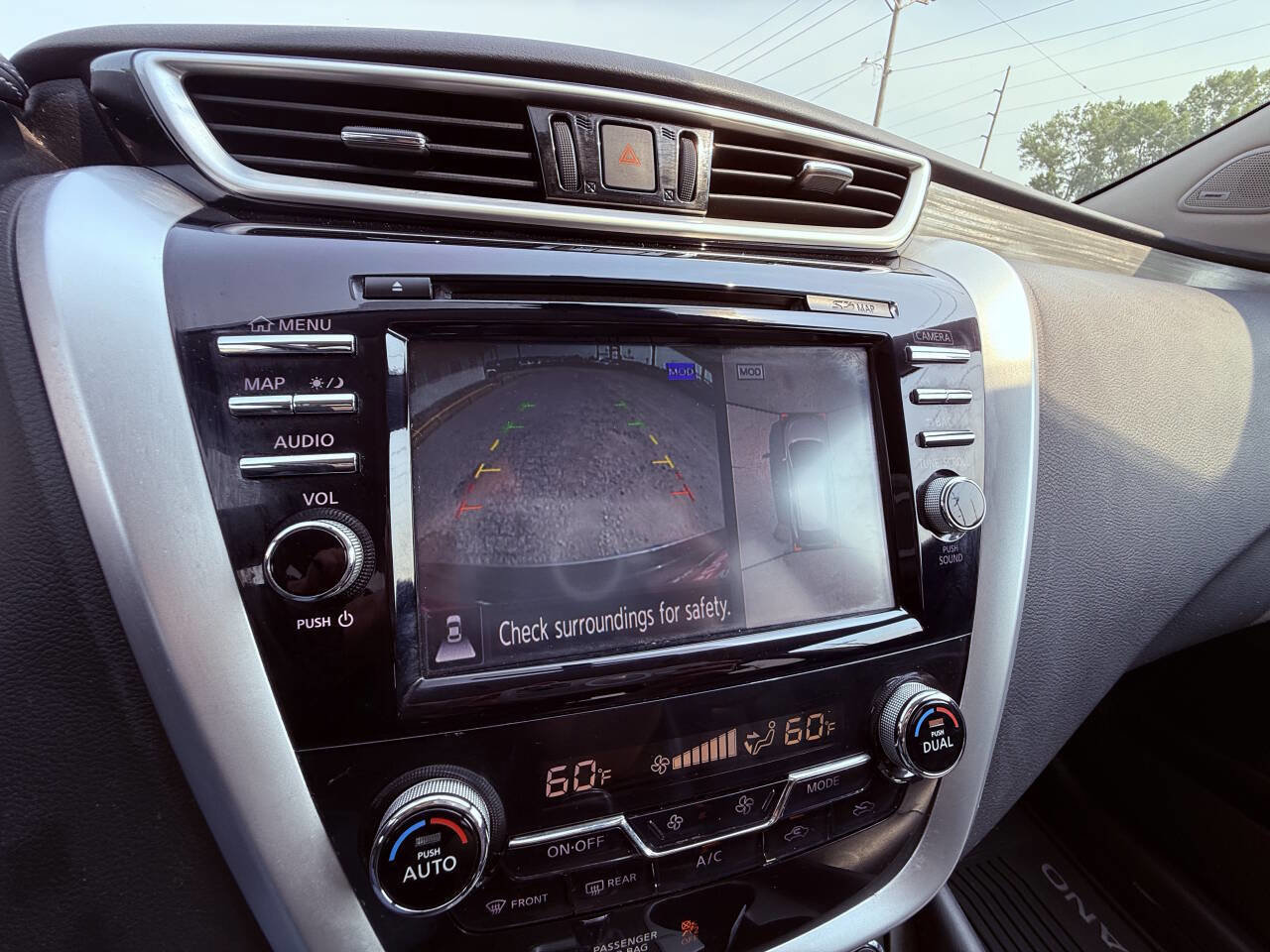 Used 2015 Nissan Murano SL image 16