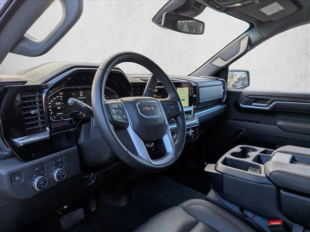 Used 2025 GMC Sierra 1500 SLT image 13