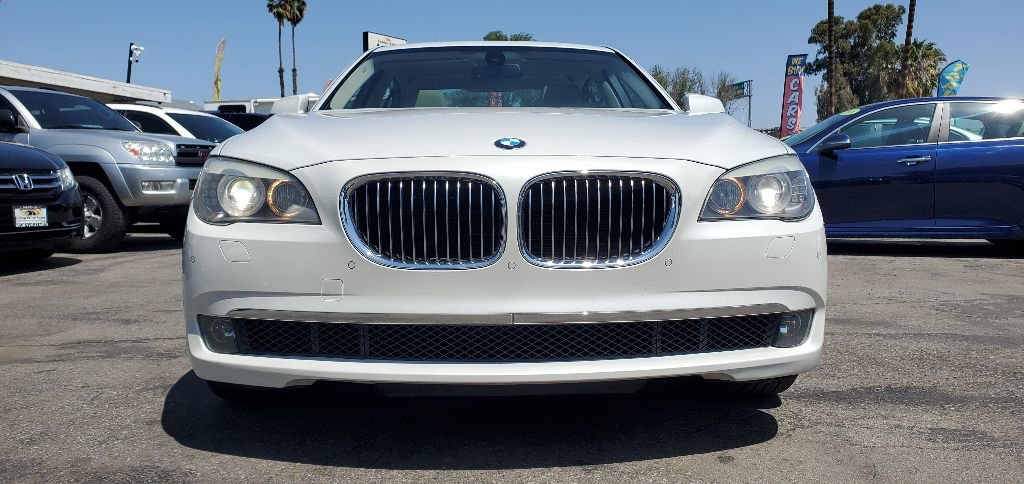 Used 2012 BMW 740Li image 5