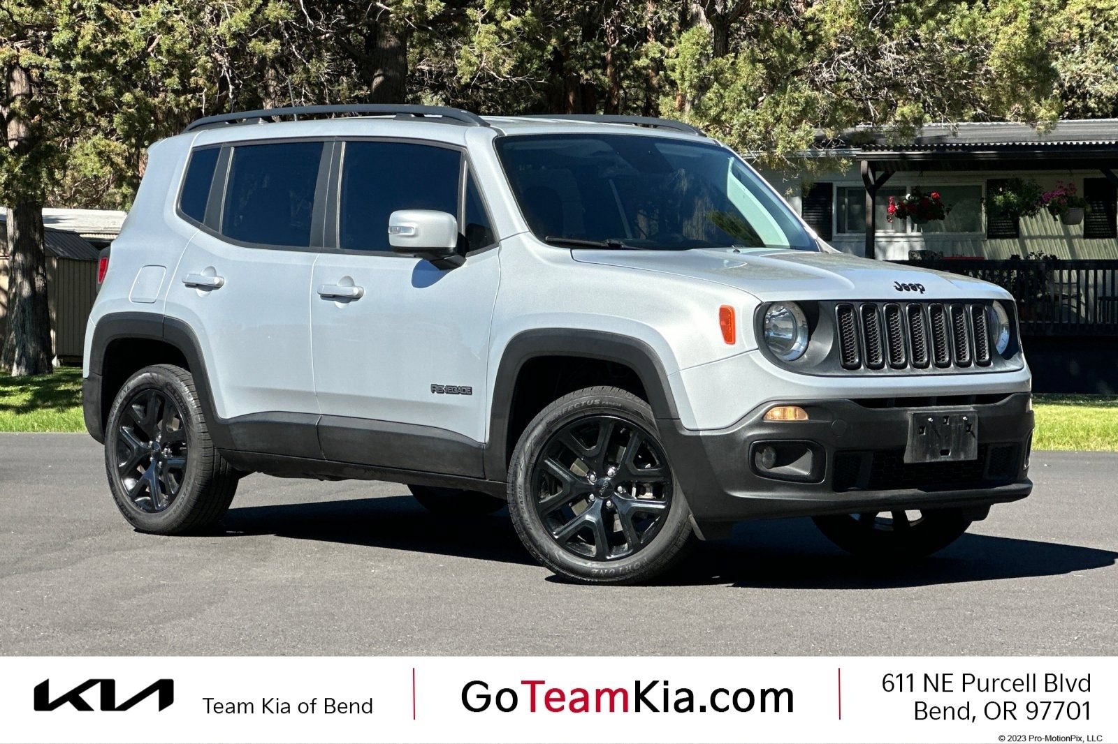 Used 2018 Jeep Renegade Altitude w/ UConnect 8.4 Nav Group