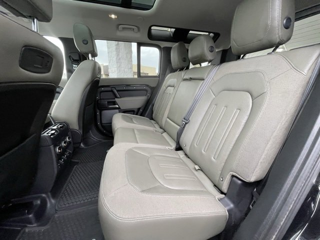 Used 2020 Land Rover Defender 110 S image 24