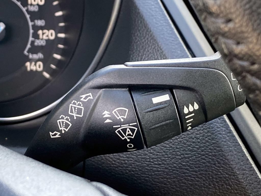 Used 2019 Ford Escape Titanium AWD/4WD image 22